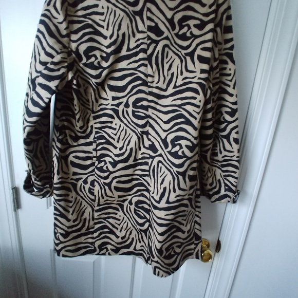 Dana Buchman Animal Print Coat - Picture 2 of 6